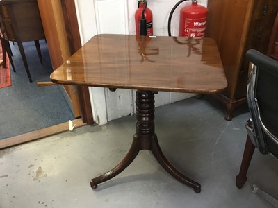 Lot 1041 - 19th century mahogany wine Table on tripod base