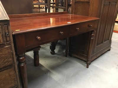 Lot 972 - Victorian Mahogany side table