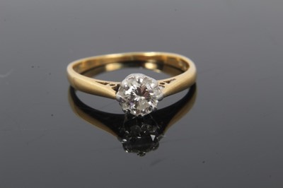 Lot 250 - Diamond single stone ring with a brilliant cut diamond estimated to weigh approximately 0.25cts