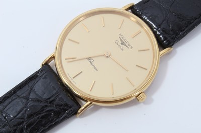 Lot 174 - Gentlemens 9ct gold Longines Wristwatch in box with papers