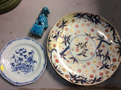 Lot 453 - 18th century Chinese Imari charger, Chinese blue and white plate and Chinese dog of foo