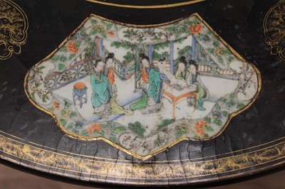 Lot 783 - 19th century Chinese chinoiserie lacquered table with birdcage support