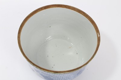 Lot 28 - 19th century Chinese blue and white covered bowl