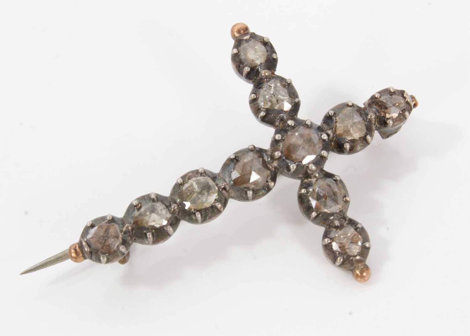 Lot 386 - Georgian diamond set cross brooch