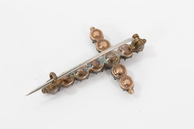 Lot 386 - Georgian diamond set cross brooch