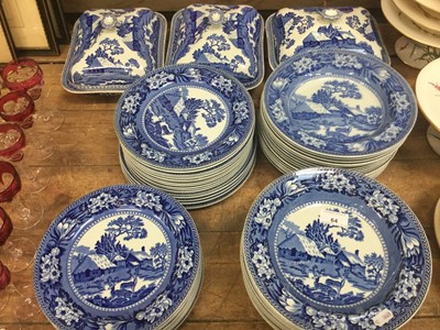 Lot 64 - Early 20th century Wedgwood Fallow Deer patter blue and white dinner service