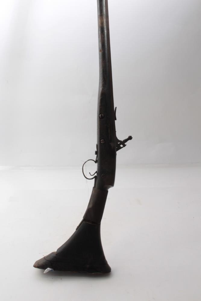 Lot 393 - Antique Arab jazel flintlock musket