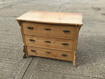 Lot 1015 - Late 19th century Continental pine three drawer chest