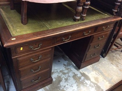 Lot 1047 - Early 20th century mahogany twin pedestal desk