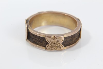 Lot 296 - Victorian hair work morning ring