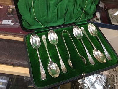 Lot 707 - Set of six silver teaspoons in fitted case with sugar tongs