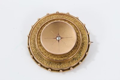 Lot 198 - Victorian 9ct gold Etruscan revival circular target brooch and a 9ct gold sapphire and pearl bar brooch
