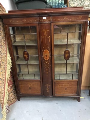 Lot 1042 - Edwardian inlaid mahogany display cabinet 146 cm high, 118 cm wide