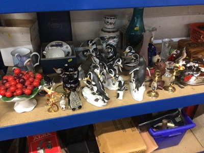 Lot 252 - Quantity of ceramics, glass and other items, including several Franklin Mint penguin groups, Royal Worcester, etc