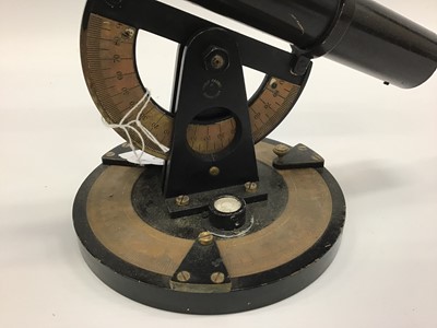 Lot 1852 - Theodolite and microscope