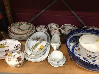 Lot 550 - China to include Royal Worcester Evesham