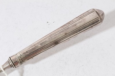Lot 158 - George III silver fish slice with curved pierced blade and brite cut engraved decoration (London 1800), together with another similar (London 1787), 31 and 30cm in length (2)