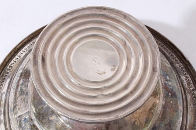 Lot 159 - American silver pedestal bowl with pierced border, base stamped Hamilton Sterling, 23cm in diameter