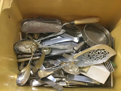 Lot 58 - Large collection of silver plate to include cutlery, baskets, wine coasters, napkin rings and other items
