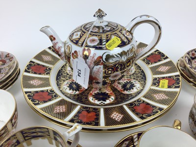 Lot 134 - Group of Imari wares to include Royal Crown Derby and Meissen