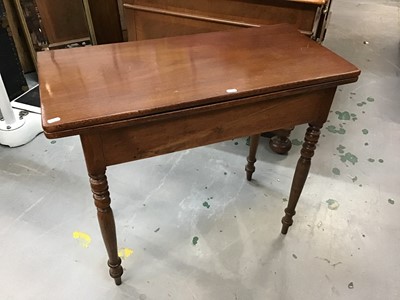 Lot 898 - Victorian mahogany tea table with rectangular top, on turned legs with end drawer