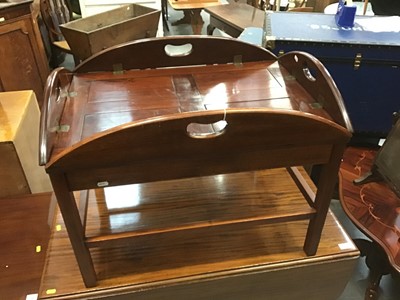 Lot 865 - Georgian-style Mahogany Butlers table on stand