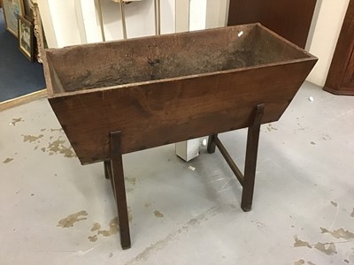 Lot 866 - Antique elm dough bin