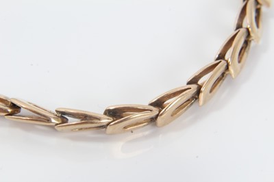 Lot 253 - 9ct chain link bracelet