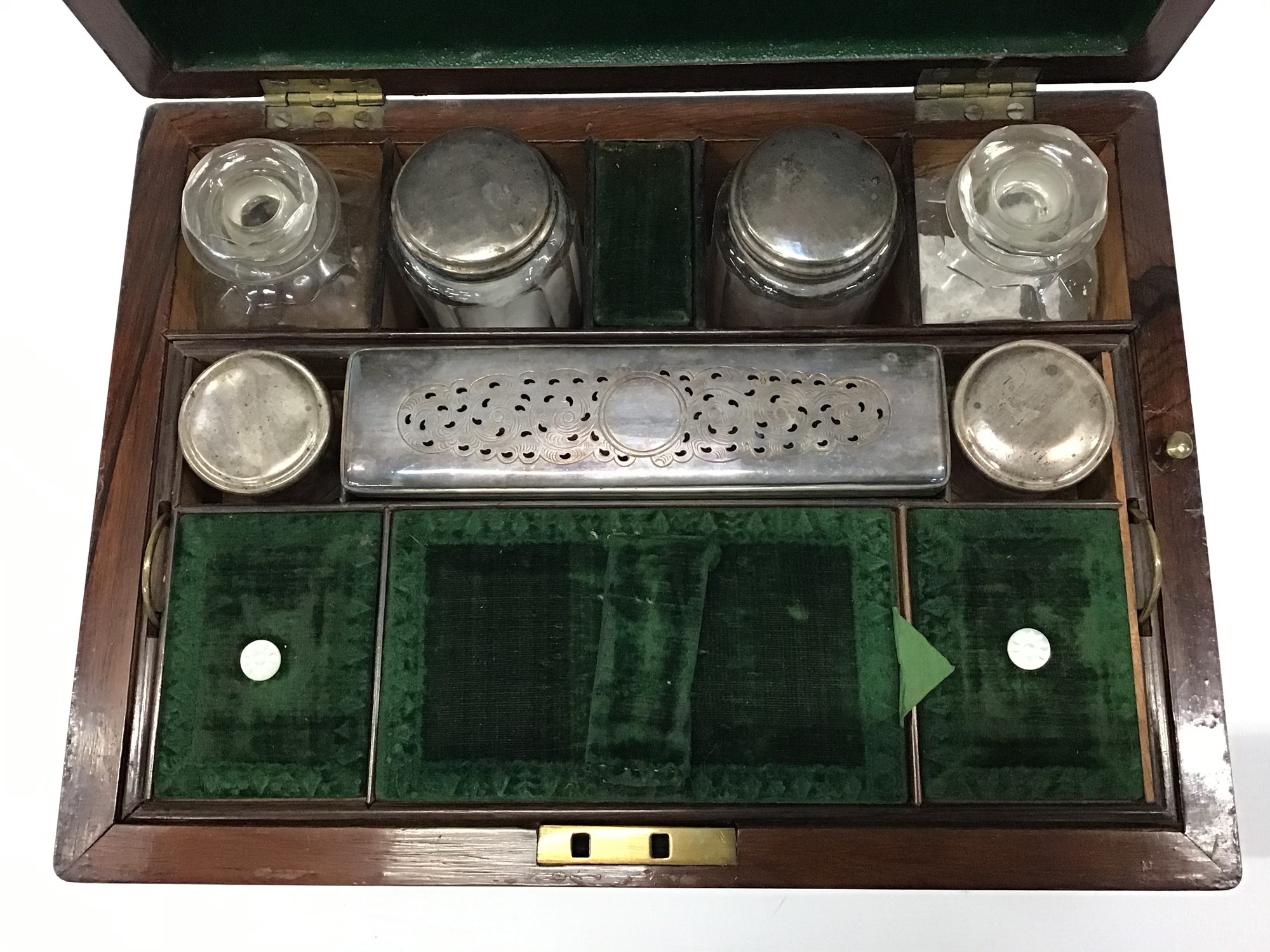 Lot 1919 Victorian rosewood ladies vanity box