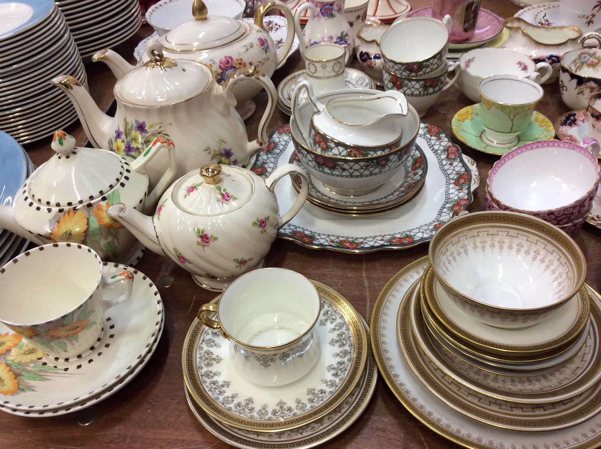 Lot 494 - Various tea ware