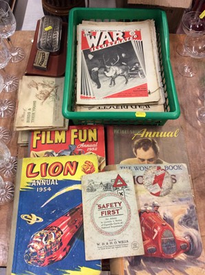 Lot 463 - First World War magazines, cigarette cards in albums and gentleman's vanity set