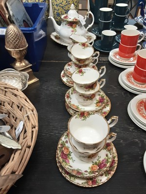 Lot 160 - Royal Albert Old Country Roses pattern six place tea set