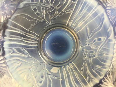 Lot 65 - Sabino art glass opalescent vase