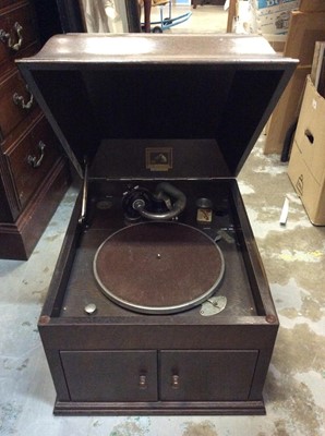 Lot 578 - HMV gramophone, model 109, retailed by Dace & Son