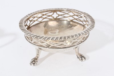 Lot 122 - George V bon bon dish of circular form with pierced decoration on three scroll feet, (Sheffield 1913) together with a silver bowl (Birmingham 1906) and other silver and silver plated wares