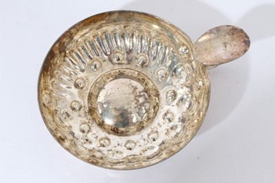 Lot 120 - George V bon bon dish of circular form with pierced decoration on three scroll feet, (Sheffield 1913) together with a silver bowl (Birmingham 1906) and other silver and silver plated wares.