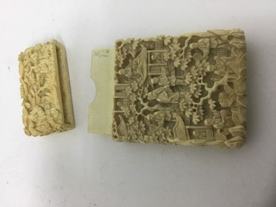 Lot 26 - 19th century Canton carved ivory card case