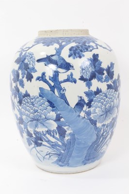 Lot 5 - Chinese blue and white jar