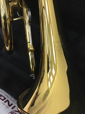 Lot 99 - King brass cornet, model 605, serial number 506883, together with a Benge 7 mouthpiece, cased, as new condition