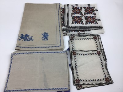 Lot 1758 - A quantity of table linens including embroidered cloths, various lace mats including Maltese, Tape, Crochet, cut-out and pulled thread-work items, handkerchiefs etc.