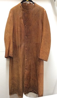 Lot 1216 - Edwardian tan leather three quarter length motoring coat