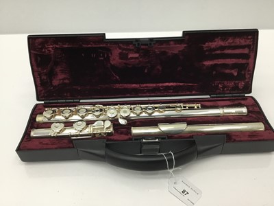 Lot 87 - Elkhart silvered flute 30SH, cased, as new condition