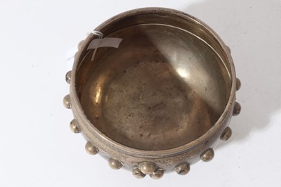 Lot 168 - George V silver bowl with band of raised decoration, (Birmingham 1919), maker J Gillmore, all at approximately 7oz, 11cm in diameter