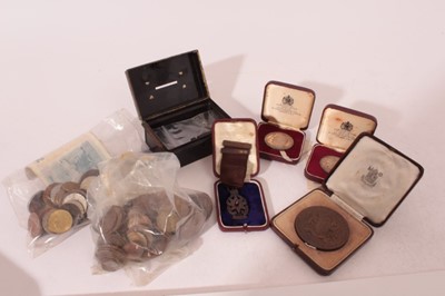 Lot 395 - World - mixed coinage and medallions