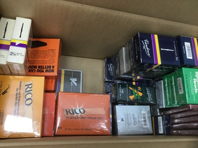 Lot 162 - Large collection of woodwind reeds