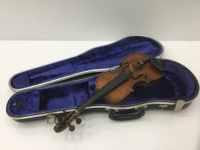 Lot 178 - Antique 3/4 size violin