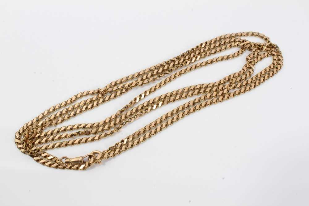 Lot 125 - 18ct gold guard chain