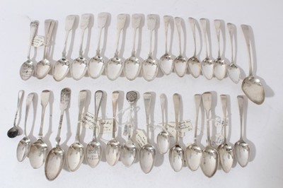 Lot 254 - Group of Georgian and later silver flatware to include desert and tea spoons (various dates and makers), all at approximately 19oz