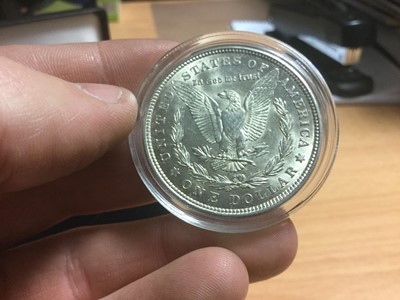 Lot 506 - U.S. - The First and Last Morgan silver dollars 1878 and 1921 both UNC.  In case of issue with Certificate of Authenticity (1 coin set)