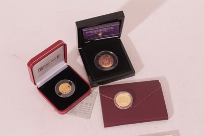 Lot 515 - World - mixed gold coins to include The Bradford Mint - Elizabeth II 65th Anniversary Accession to the Throne double crown 2017 in 9ct gold (N.B. weight 4gms) cased The Pobjob Mint - Bank of Sierra...
